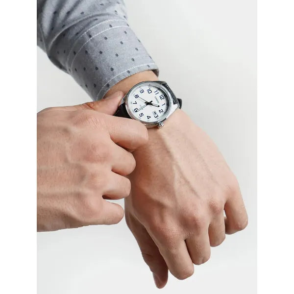 Casio MTP-1302PL-7B férfi karóra, bőr szíj, fehér számlap, WR50