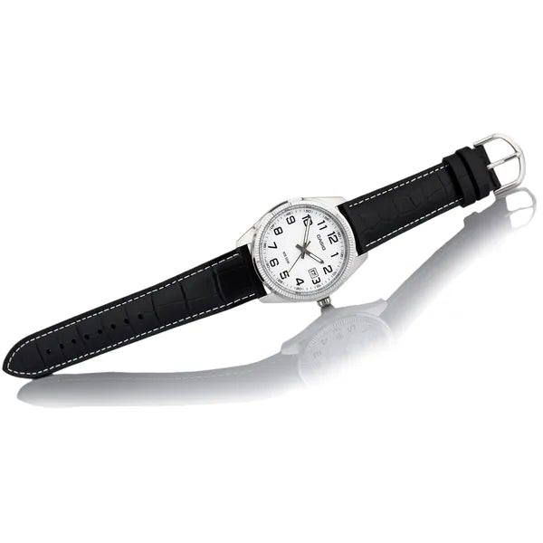 Casio MTP-1302PL-7B férfi karóra, bőr szíj, fehér számlap, WR50