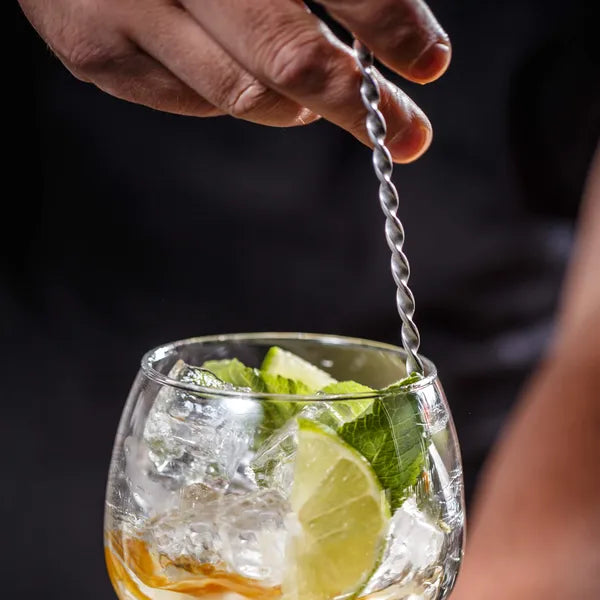 Bárkészlet koktél shakerrel 600/750 ml, 14 részes, rozsdamentes, bambusz állvány