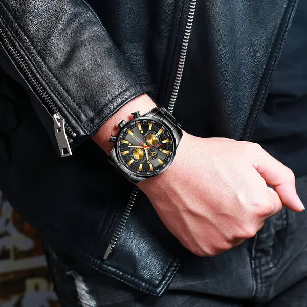 Curren 8351 férfi karóra, kronográf, fekete/arany, 43 mm, WR30, ajándékdoboz