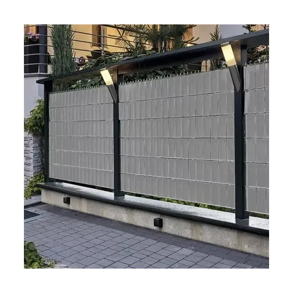 Szürke PVC kerítés takarószalag 19 cm x 35 m 450 g/m² + 25 klipsz