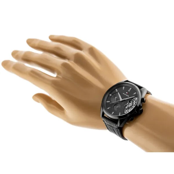 Tommy Hilfiger Baker 1710452 férfi kvarc karóra, 44 mm, fekete bőrszíj