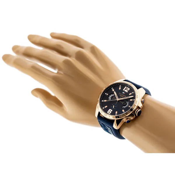 Tommy Hilfiger Decker 46 mm férfi karóra, kék szilikon szíj, WR50