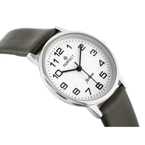Női kvarc karóra mineral üveggel, bőrszíj, WR30, fehér számlap 32 mm