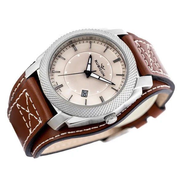 Uniszex Rubicon karóra ezüst számlappal, barna bőrszíjjal, dátum, 45 mm