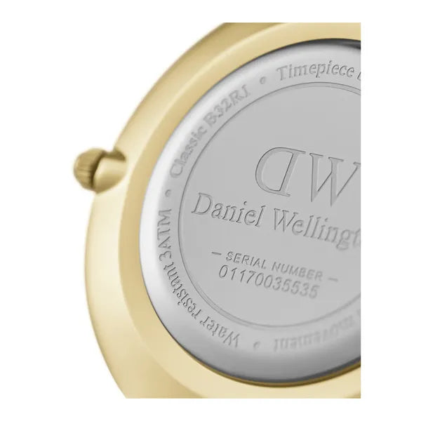 Daniel Wellington Petite Evergold női karóra, 28 mm, fekete számlap, arany acél