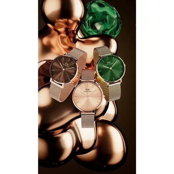 Daniel Wellington Petite Emerald női karóra 28 mm, zöld számlap és arany szíj