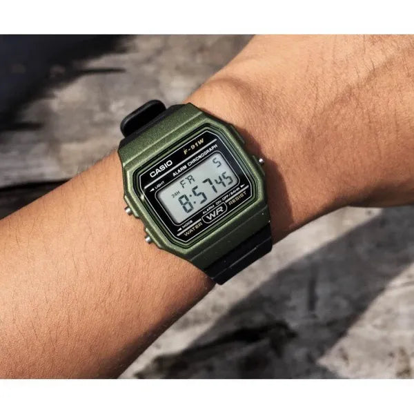Casio F-91WM-3AER férfi digitális karóra, zöld tok, fekete szíj, 100 m