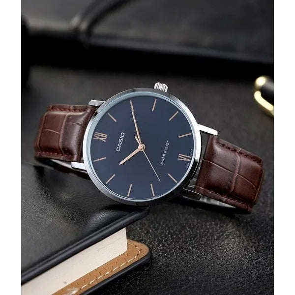 Casio MTP-VT01L-2B férfi karóra, bőr szíj, 40 mm, WR30