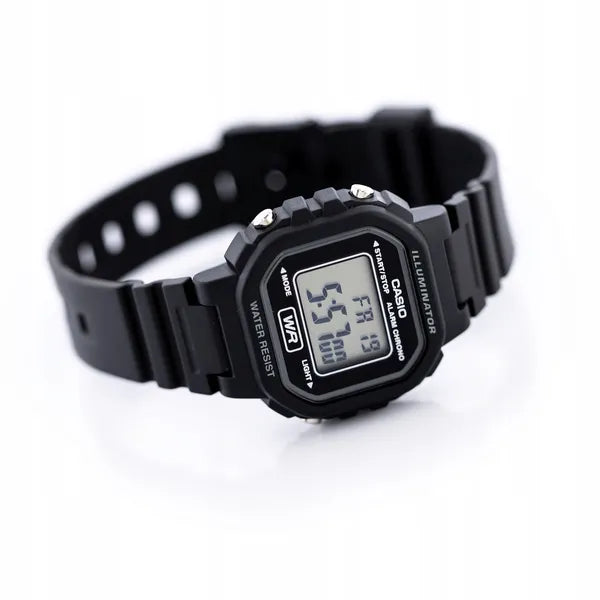 Casio LA-20WH-1AEF gyerek digitális karóra, fekete műanyag, WR30 vízálló