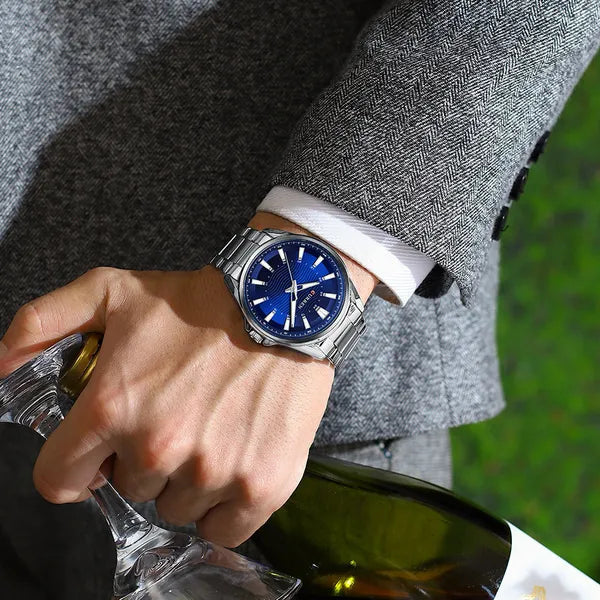 Curren 8424 férfi karóra, 44 mm, ezüst acél szíj, kék számlap, WR30, díszdoboz