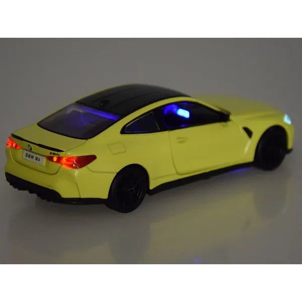 Bmw m4 modell 1:32 hang- és fényhatásokkal
