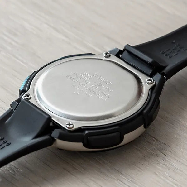 Casio LW-203-1AV női digitális karóra, LED, WR50, fekete műanyag