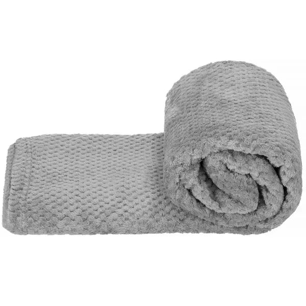 Szürke, dombornyomott poliészter pléd 200×220 cm, 250 g/m²