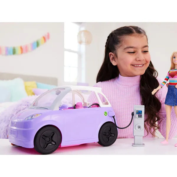 Barbie elektromos kabrió autó Barbie babáknak töltőállomással, 30 cm