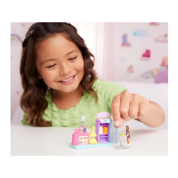 Mini BarbieLand szupermarket játékkészlet 3,5 cm-es Barbie babával