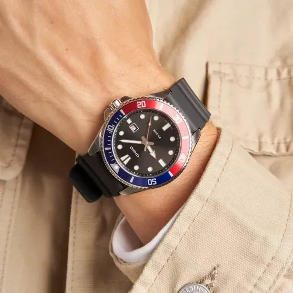 Casio MDV-107-1A3 férfi búváróra, 47 mm, WR200, kvarc, fekete