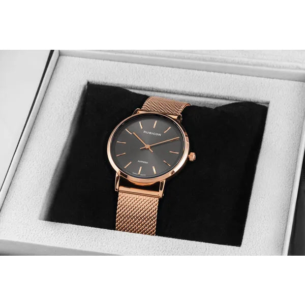 Rubicon női karóra 37 mm, rózsaarany mesh szíj, fekete számlap, zafírüveg