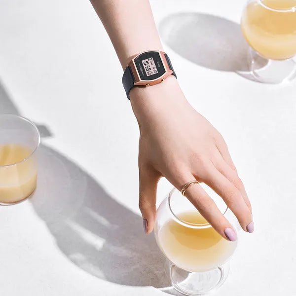 Casio Vintage LW-204-1ADF női digitális karóra, fekete-rózsaszín, WR50