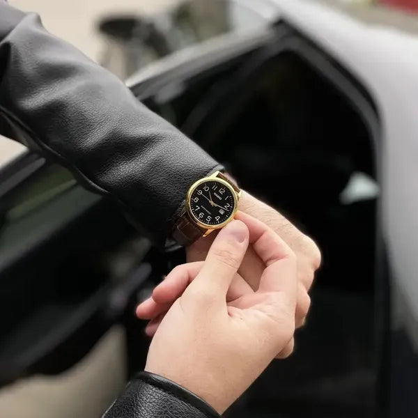 Casio MTP-V002GL-1B férfi karóra, arany tok, barna bőr szíj, dátum