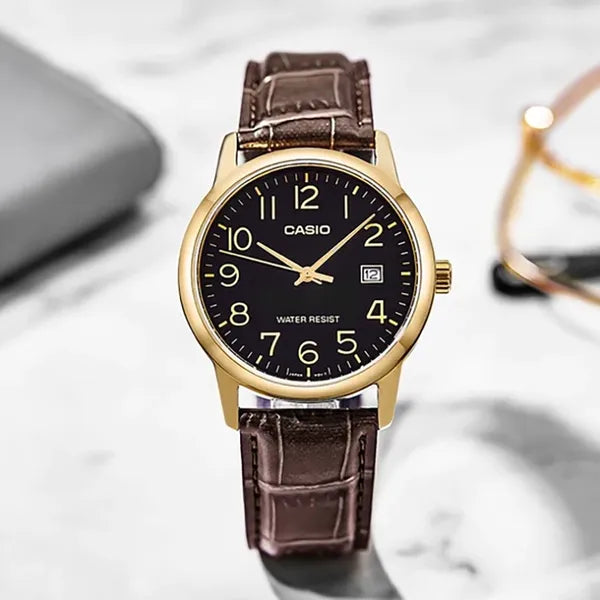Casio MTP-V002GL-1B férfi karóra, arany tok, barna bőr szíj, dátum