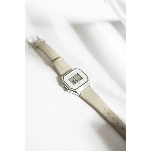 Casio Vintage Mini LA680WEL-8EF női digitális karóra bézs bőrszíj WR30