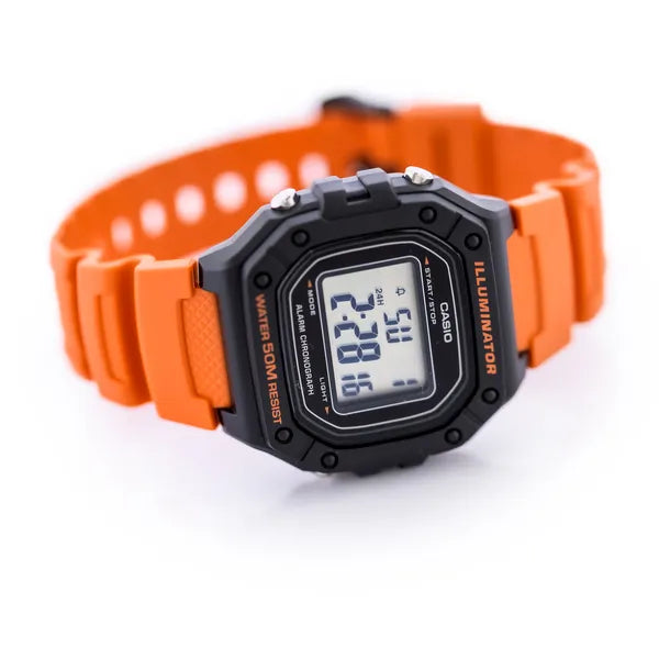 Casio W-218H-4B2 férfi digitális karóra narancs szíjjal WR50