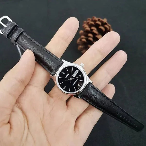 Casio LTP-V006L-1B2 női karóra, bőrszíj, 25 mm, WR30, dátum