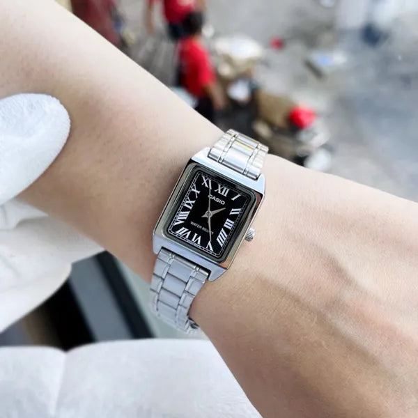 Casio női karóra LTP-V007D-1B, téglalap tok, acél szíj, fekete számlap