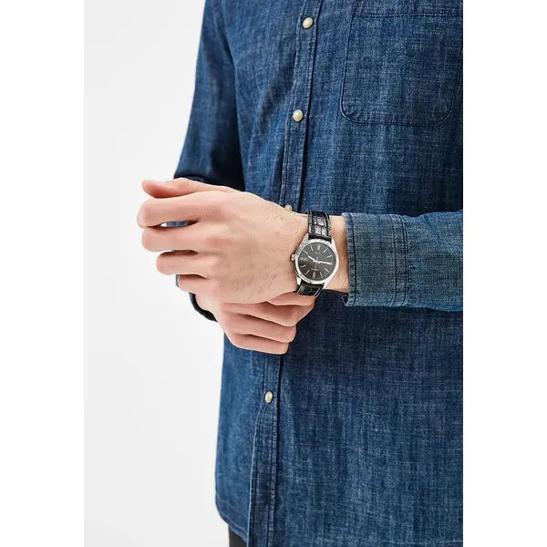 Casio MTP-1302PL-1A férfi karóra, bőrszíj, dátumkijelző, WR50