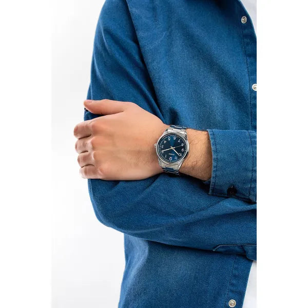 Casio MTP-V005D-2B4 férfi karóra, acél, 40 mm, WR30, kék