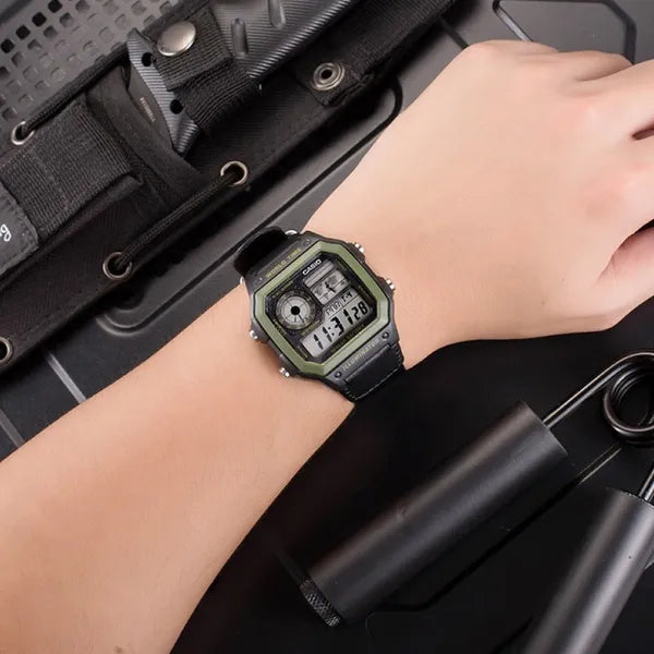 Casio AE-1200WHB-1B férfi digitális sportóra, WR100, 42 mm, műanyag szíj