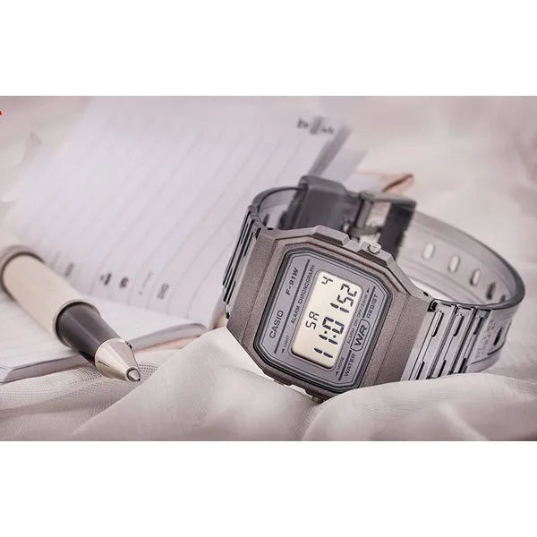 Casio F-91WS-8DF unisex retro digitális karóra, áttetsző szürke, 33 mm