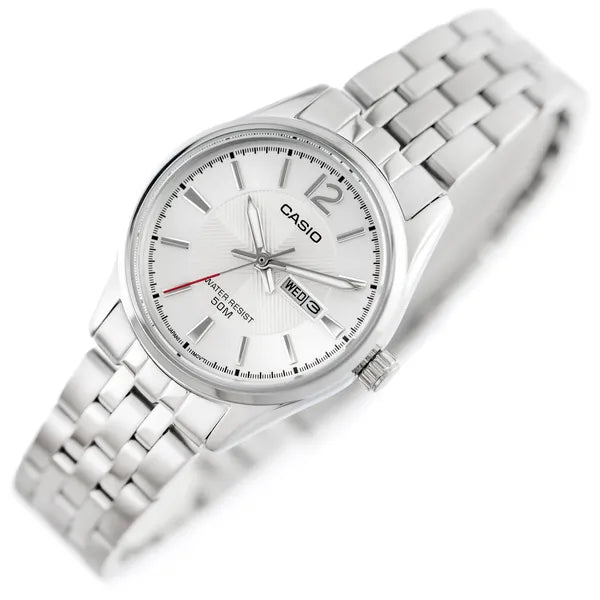 Casio női karóra LTP-1335D-7A, ezüst, rozsdamentes acél, WR50