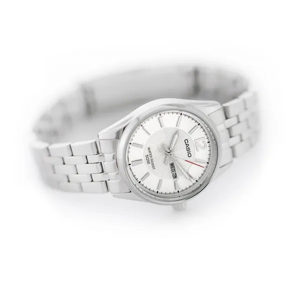 Casio női karóra LTP-1335D-7A, ezüst, rozsdamentes acél, WR50