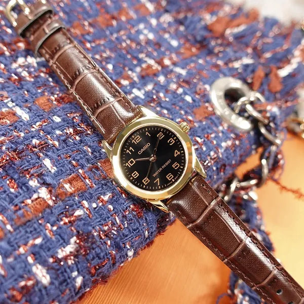Casio LTP-V001GL-1B női karóra, aranytok 24 mm, barna bőrszíj, WR30