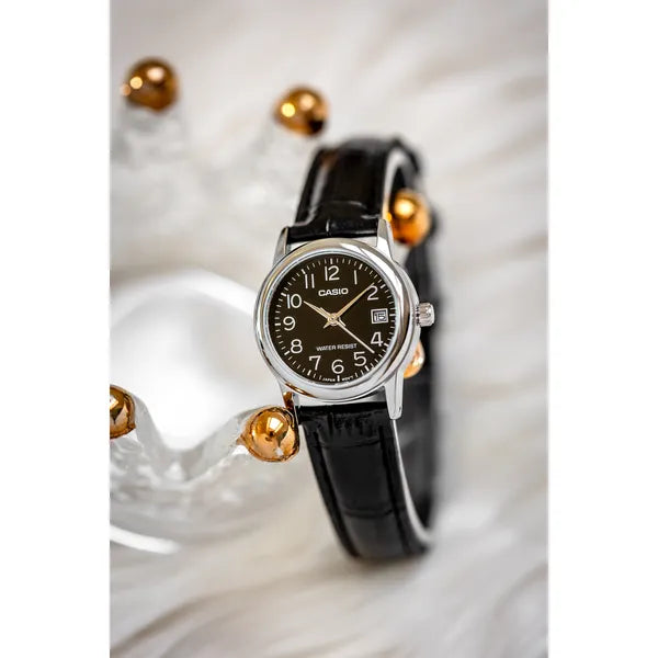 Casio LTP-V002L-1B női karóra, bőr szíj, ezüst tok, WR30