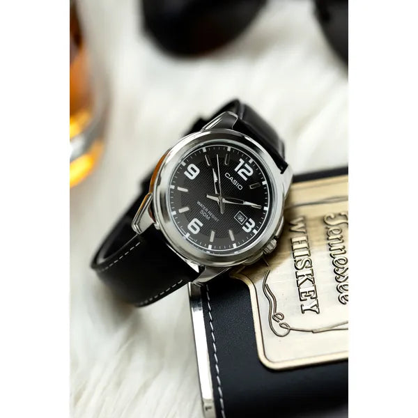 Casio Collection MTP-1314L-8A férfi karóra, bőrszíj, WR50, dátum