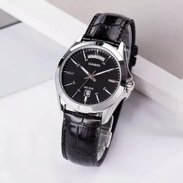Casio MTP-1370L-1A férfi karóra, bőr szíj, fekete számlap, WR50