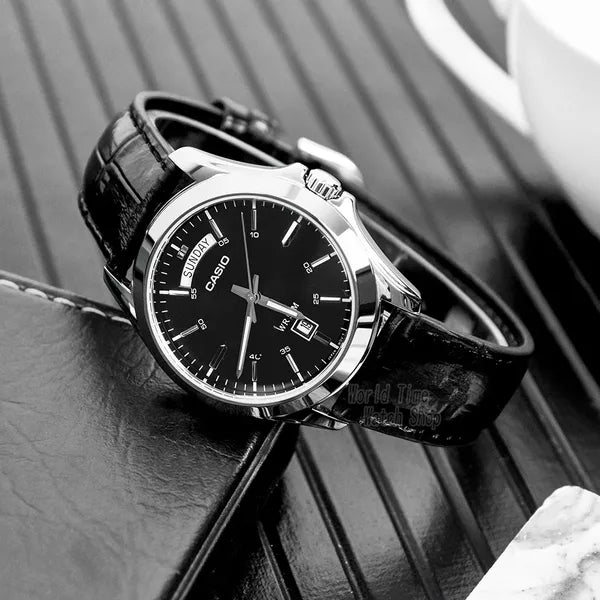 Casio MTP-1370L-1A férfi karóra, bőr szíj, fekete számlap, WR50