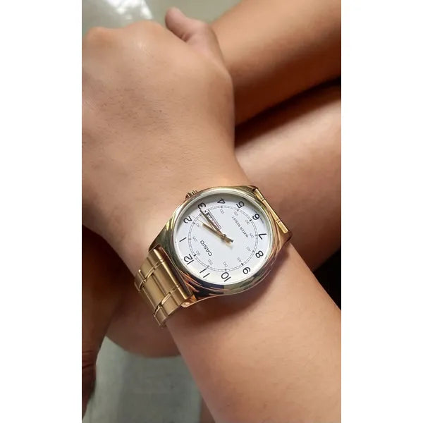 Casio MTP-V006G-7B férfi karóra, arany nemesacél, 38 mm, dátumkijelző