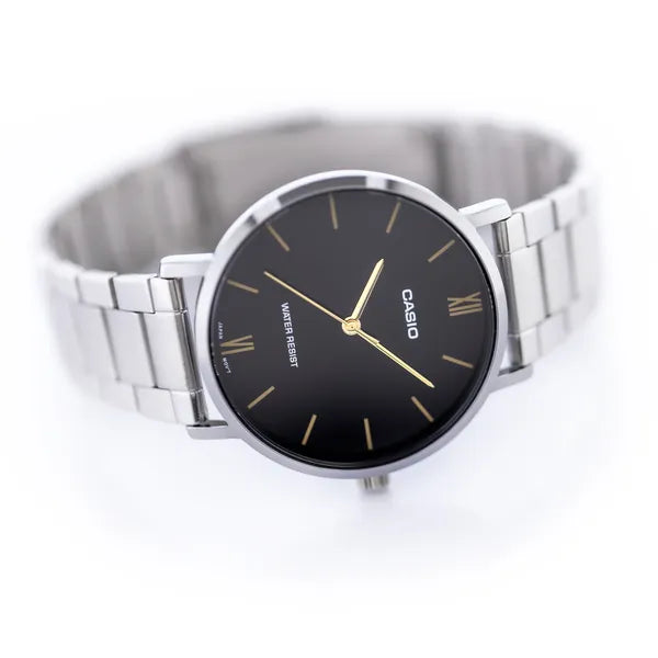 Casio MTP-VT01D-1B férfi karóra fekete számlappal, acél szíj, WR30
