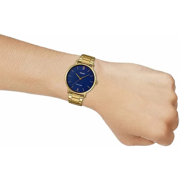 Casio MTP-VT01G-2B2 férfi karóra, arany nemesacél, 40 mm, kék számlap, WR30