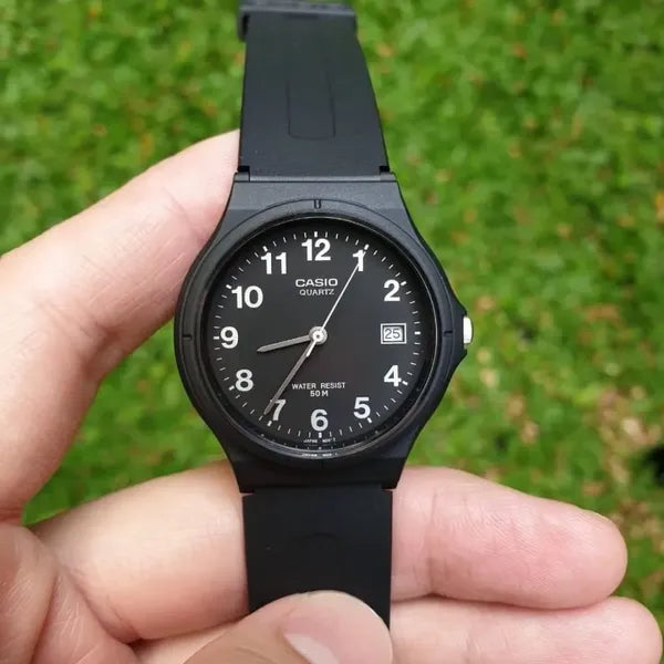 Casio férfi karóra MW-59-1B – fekete számlap, műanyag szíj, WR50, dátum