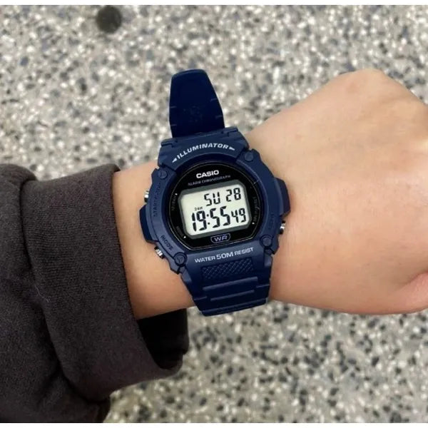 Casio W-219H-2A férfi digitális karóra, 50 m vízálló, kék