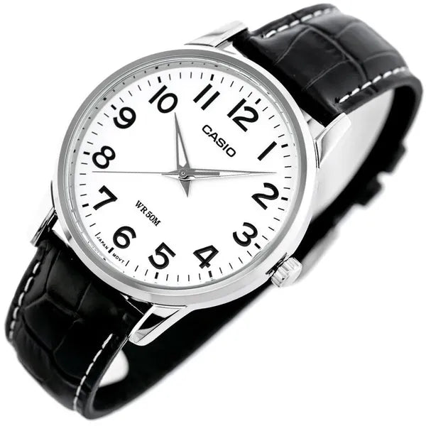 Casio MTP-1303L-7BVDF férfi karóra, bőrszíj, fehér számlap, WR50