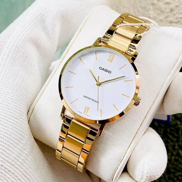 Casio LTP-VT01G-7B női karóra, arany acél szíj, 40 mm, WR30