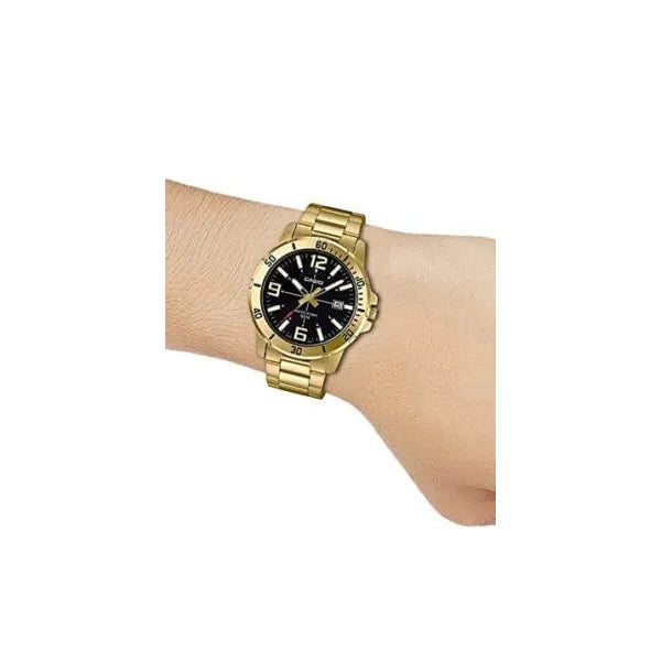 Casio MTP-VD01G-1C férfi karóra, arany acél, fekete számlap, WR50, 44 mm