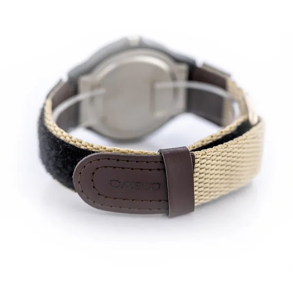 Casio MW-240B-5B férfi karóra, WR50, fekete számlap, bőr/vászon szíj