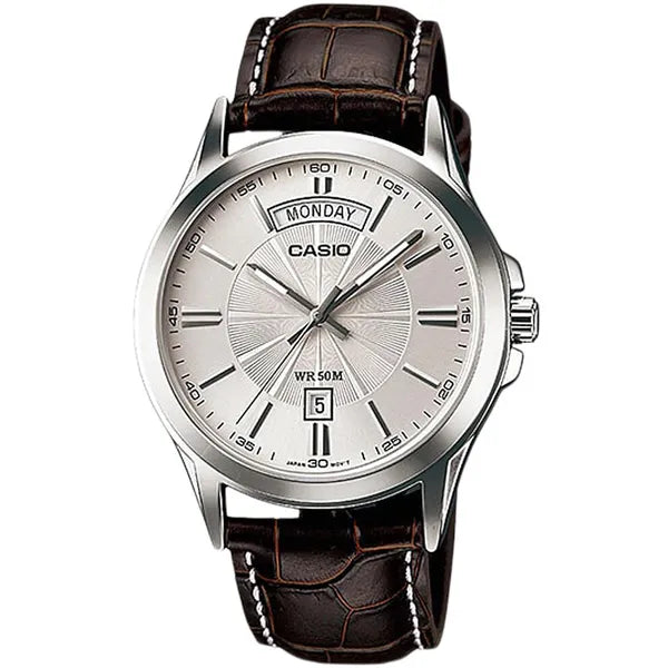 Casio MTP-1381L-7AV férfi karóra barna bőrszíjjal, ezüst számlap, WR50
